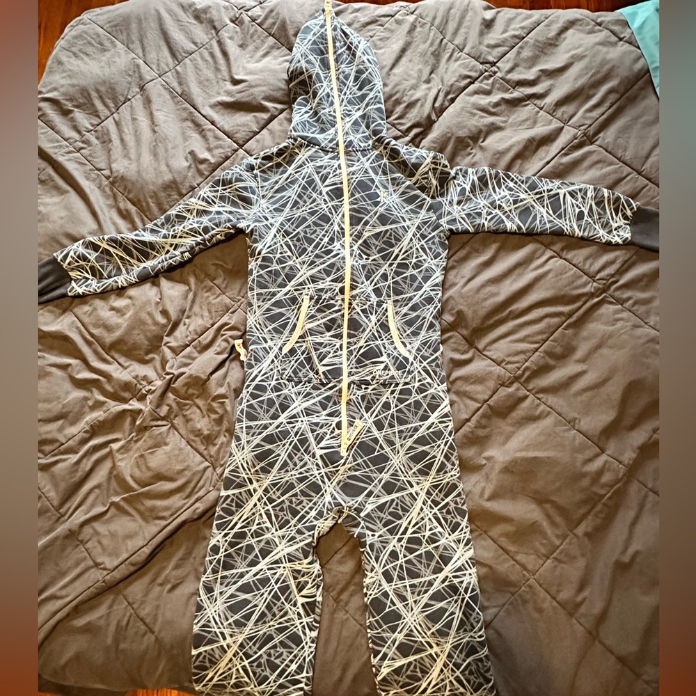 One piece onesie. Almost new. Really warm for winters.